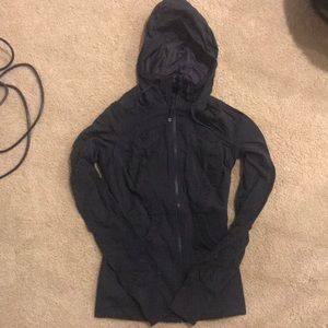Reversible lululemon jacket, form fitting